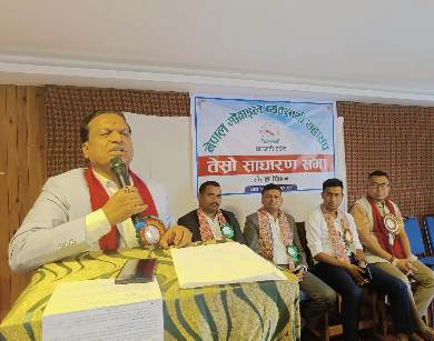 व्यवसायीले गाडी चढ्दा प्रश्न उठ्छ तर मन्त्रीहरुको सम्पत्ति कहाँबाट आयो, लेखाजोखा कसले गर्ने ?