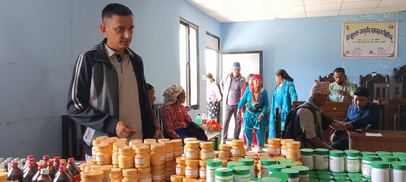 रामेछापको दोरम्बा सैलुङ गाउँपालिकामा नि:शुल्क स्वास्थ्य शिविर, २०० जनाले लिए नि:शुल्क स्वास्थ्य सेवा