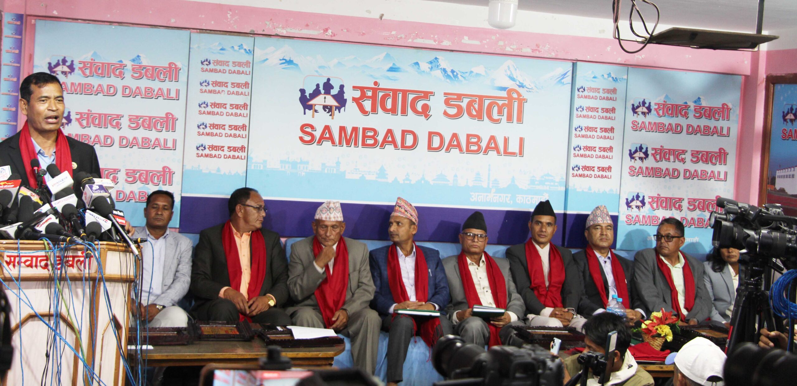 सांसदहरुको प्रतिवद्धता : ‘कर्णाली सुनको थाली हो, उपयोग गर्छौं’